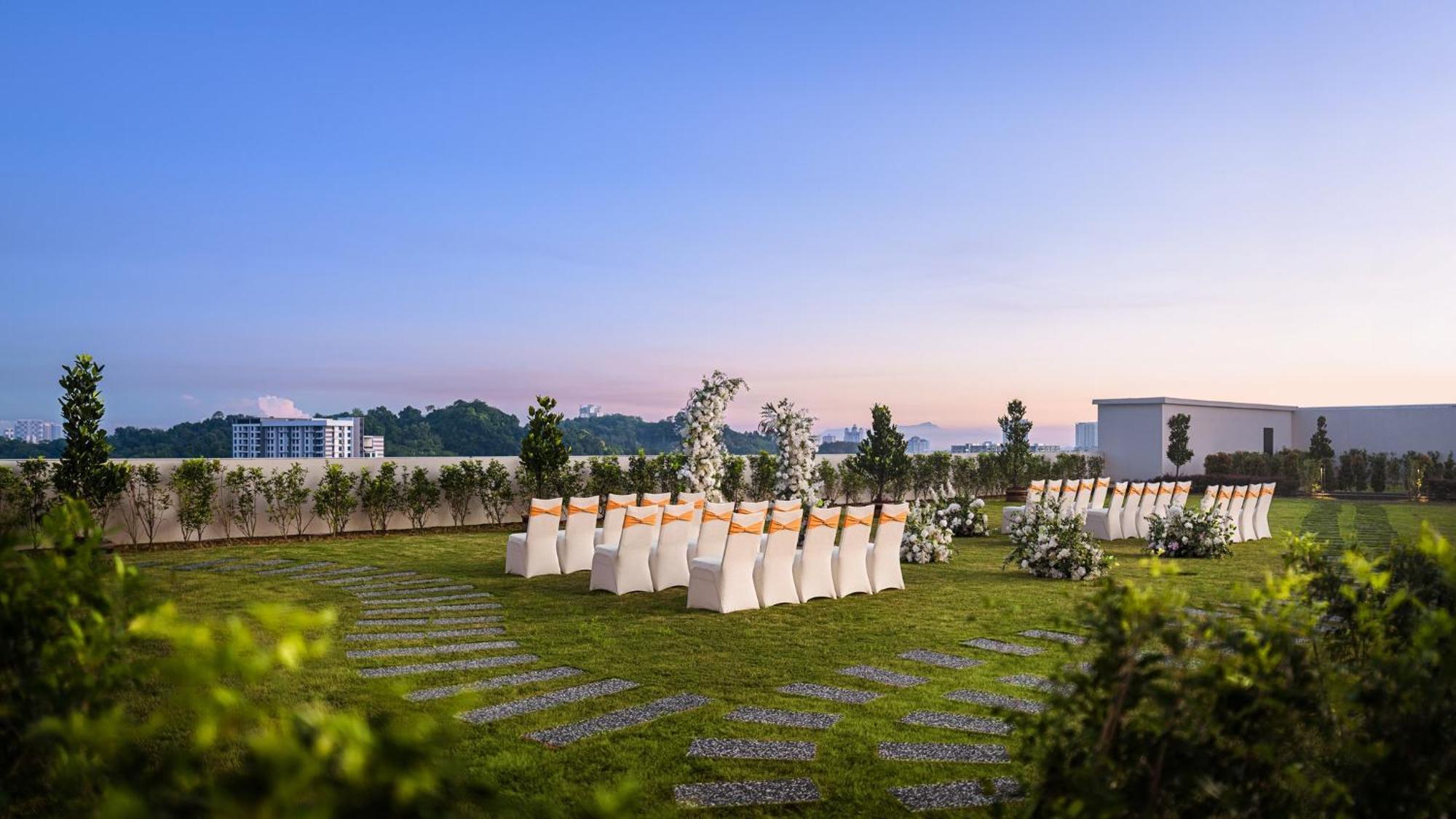 Holiday Inn & Suites Penang Prai By Ihg Bukit Mertajam Kültér fotó